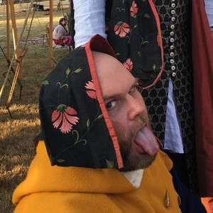 Meet your Posher, Charles